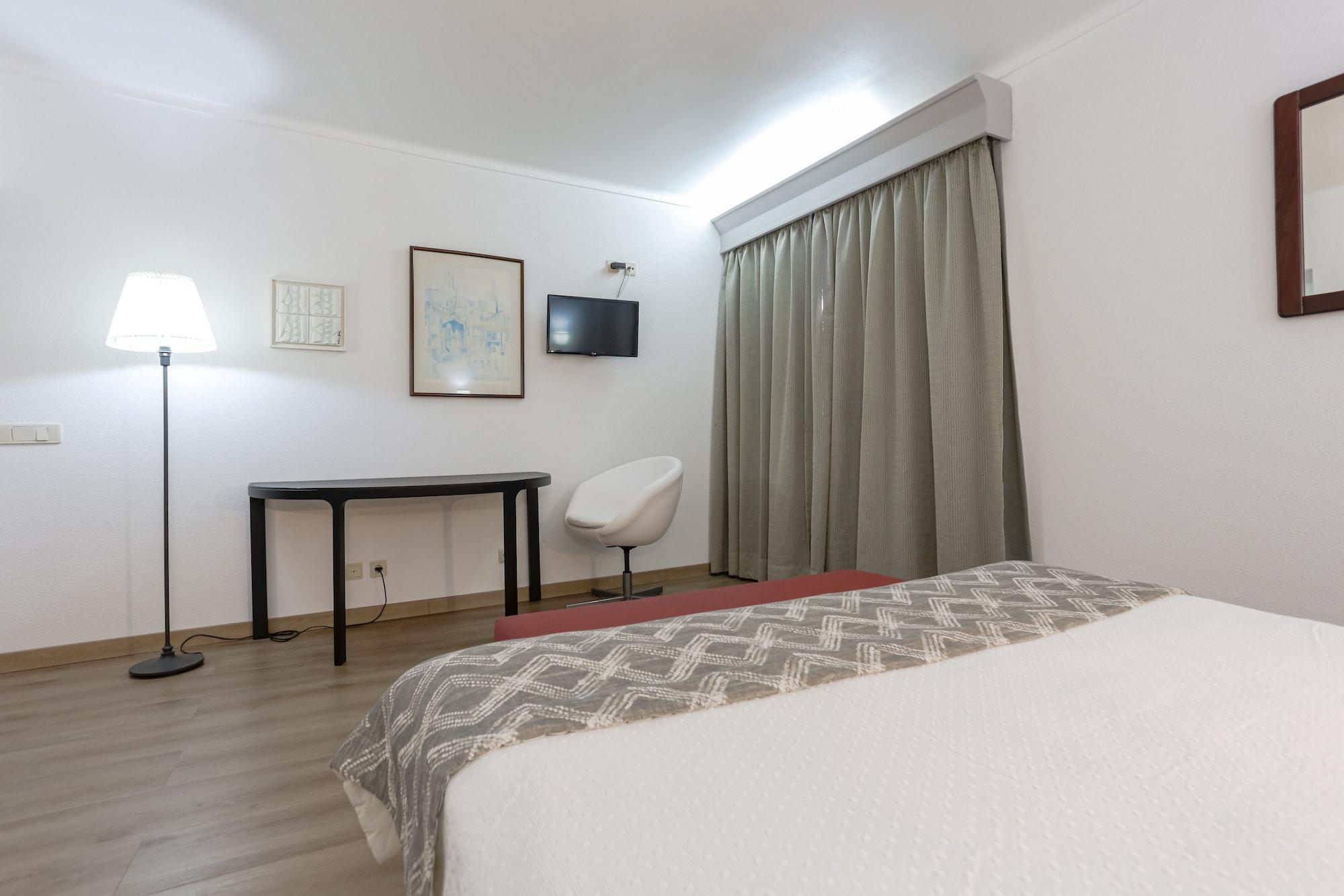 Hotel Arangues Setúbal Exteriör bild